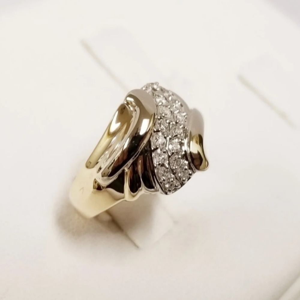 Diamond Cluster Ring - Picture 2 of 6